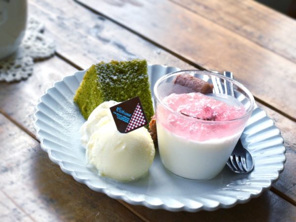 オウンウェイカフェプリン